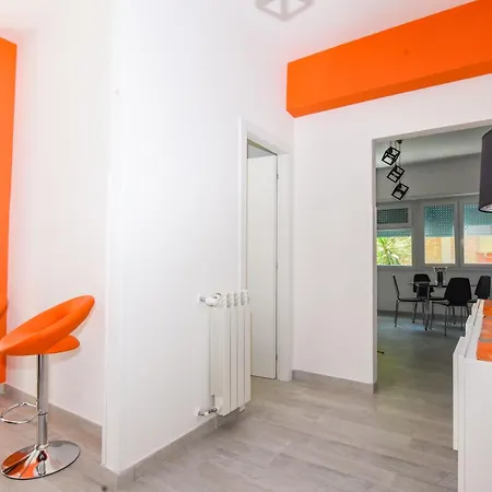 Mr Brown And 4* Рим