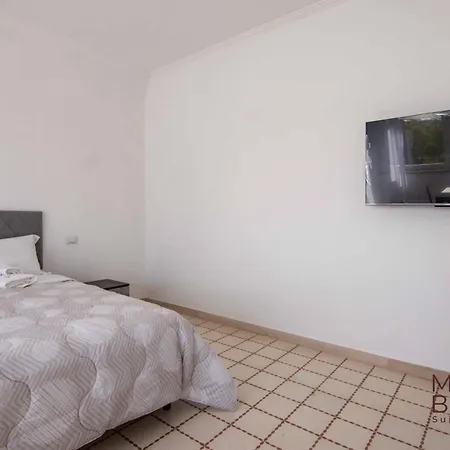 Гостевой дом Mr Brown And 4*