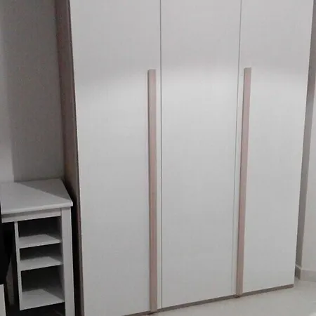 Гостевой дом Mr Brown And 4*