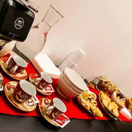 Mr Brown And 4* Рим