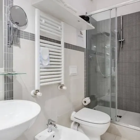 Mr Brown And Gasthuis Rome